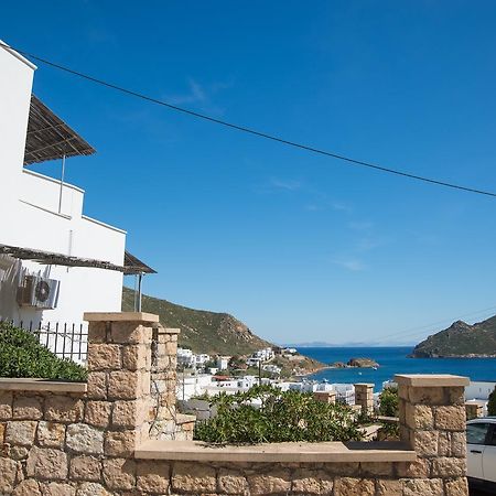 Captain Manos Studio Apartments Grikos Bay  Exterior foto