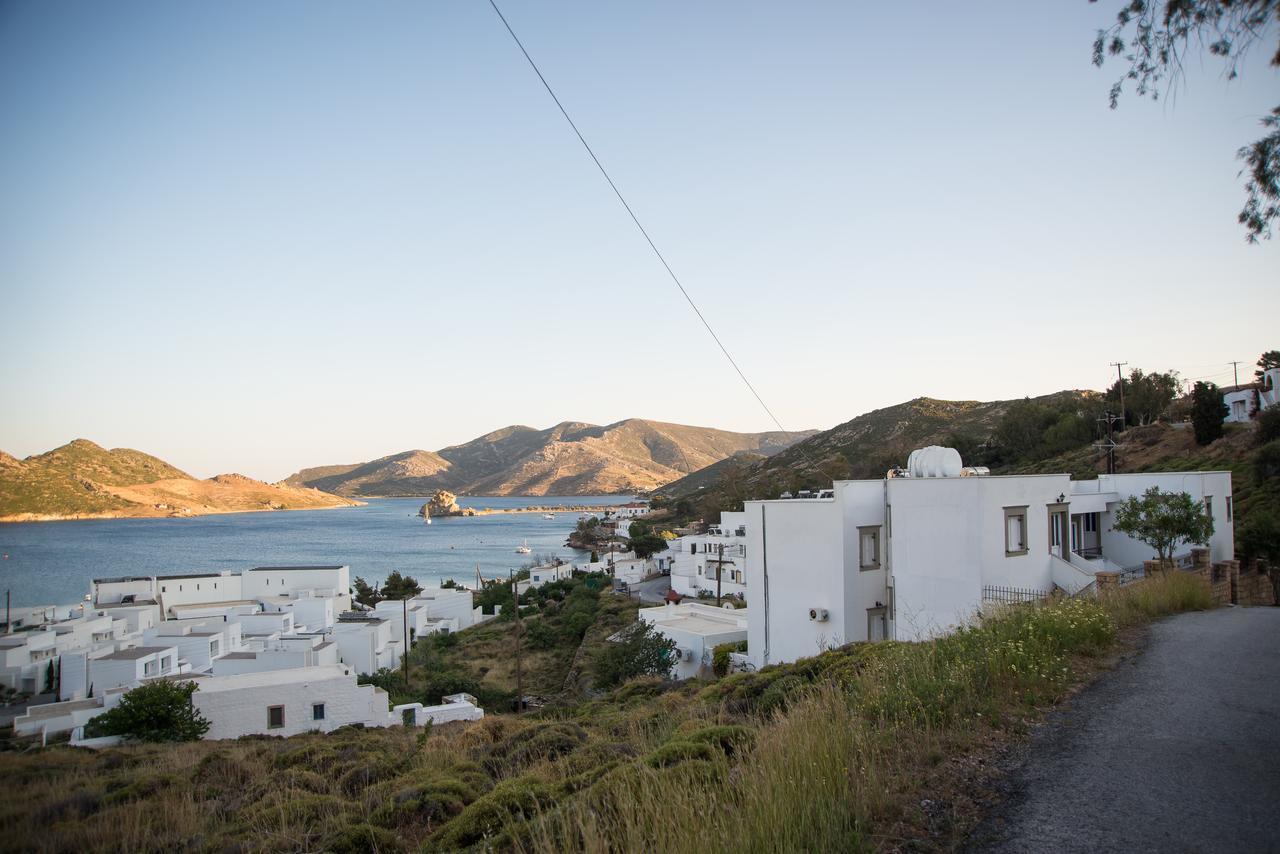 Captain Manos Studio Apartments Grikos Bay  Exterior foto