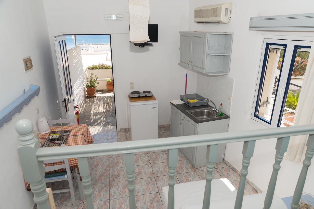 Captain Manos Studio Apartments Grikos Bay  Exterior foto