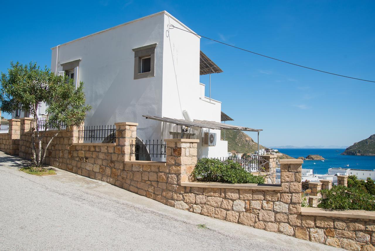 Captain Manos Studio Apartments Grikos Bay  Exterior foto
